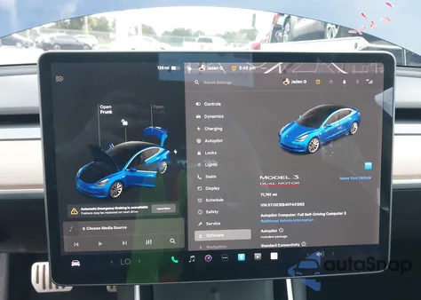 2019 Tesla Model 3 Long Range/Performance z USA, uszkodzony, nr VIN 5YJ3E1EB4KF441262